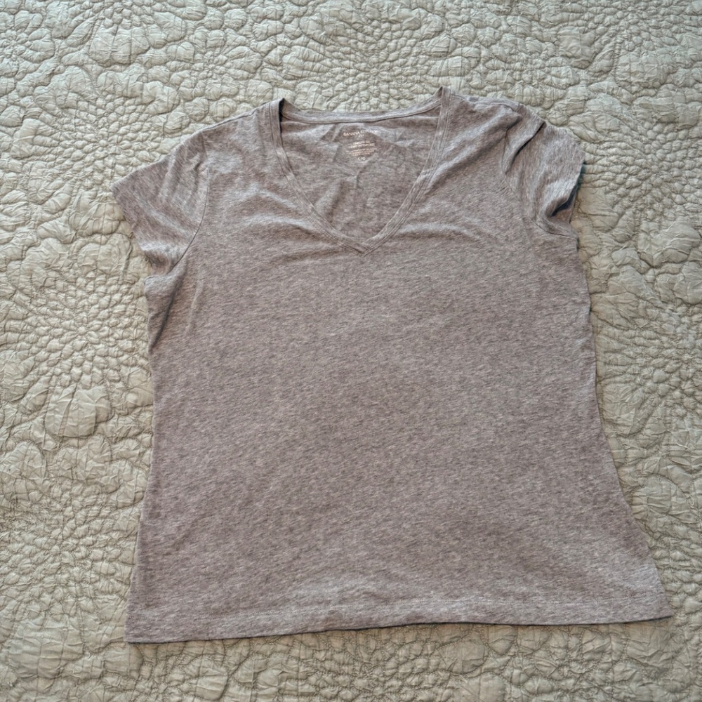 Banana Republic Factory Timeless V-Neck SS Tee Heather Gray | Size L | Good